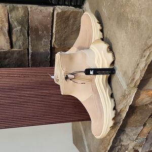 Sorel Kinetic breakthru Arcadia. Size 8.5